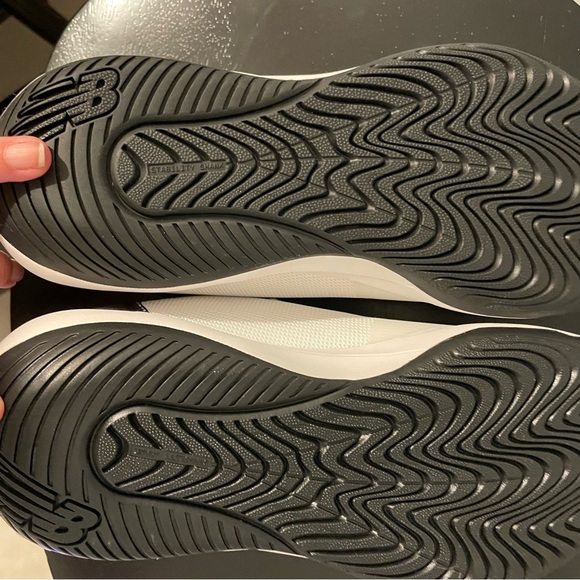 New Balance 696 Men's White and Black Sneakers size 9 wide. NWT - Picture 8 of 8